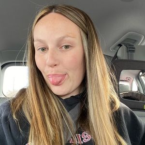 Meet your Posher, Karina